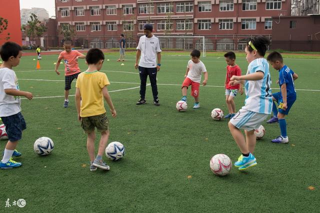 拿下“典型德比” 斯卢茨基直言上海申花赢在……
